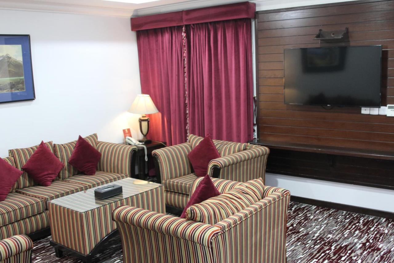 Carawan Al Khaleej Hotel Olaya Riyadh Exterior photo