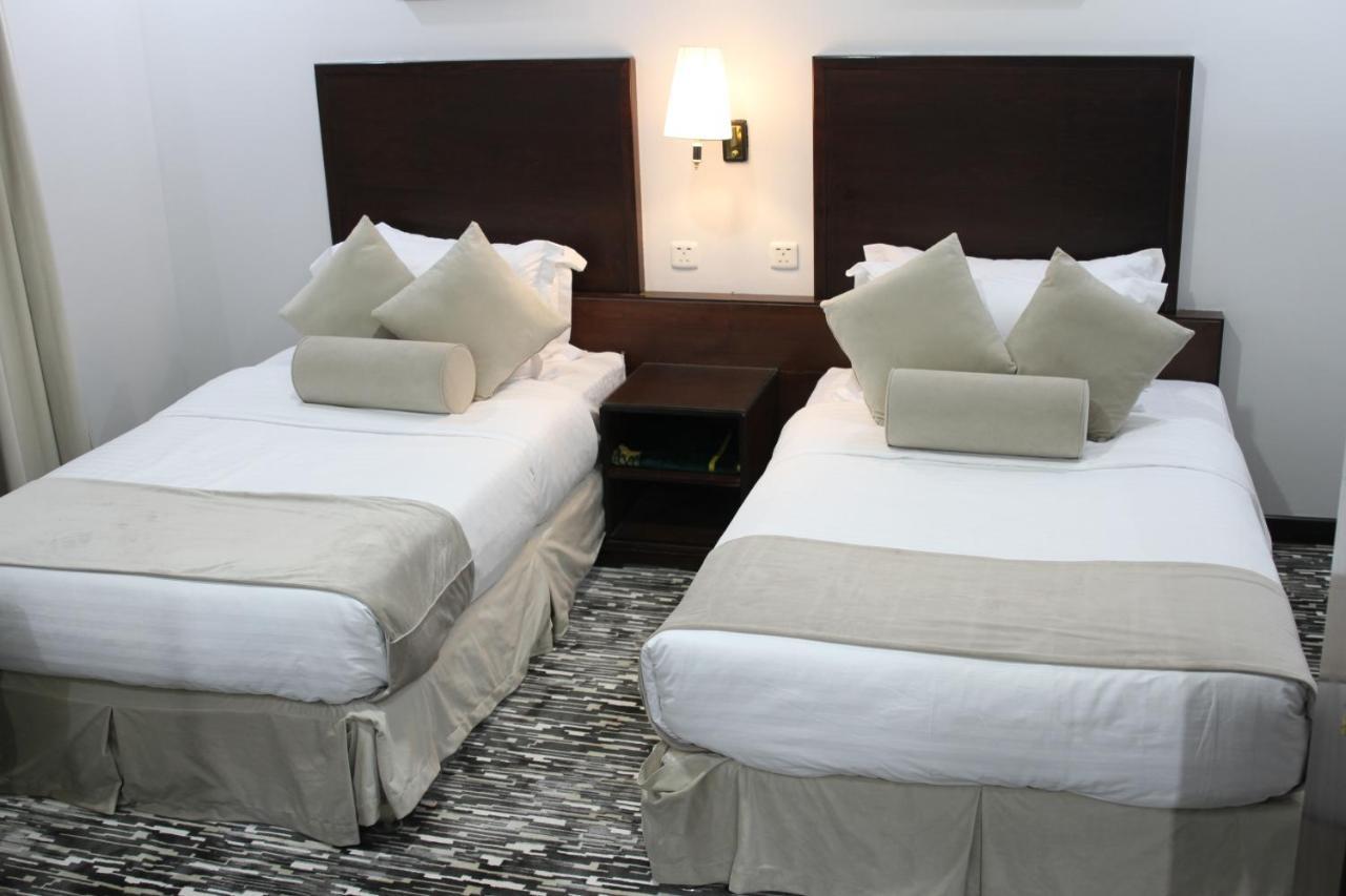 Carawan Al Khaleej Hotel Olaya Riyadh Exterior photo